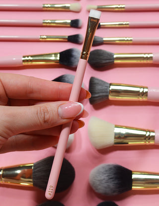 P.Louise #119 扁平眼线刷