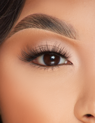 P.Louise 喜气洋洋的纤细睫毛